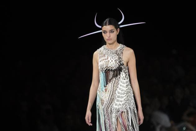 A model presents a creation during the Show 2025 end of year fashion show showcasing the creations of students from the bachelor s and master s degree of the fashion department of the Royal Academy of Fine Arts - AP Hogeschool, in Antwerp, Friday 06 June 2025.  KRISTOFxVANxACCOM 126322793