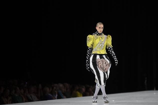 A model presents a creation from Annaelle Reudink during the Show 2025 end of year fashion show showcasing the creations of students from the bachelor s and master s degree of the fashion department of the Royal Academy of Fine Arts - AP Hogeschool, in Antwerp, Friday 06 June 2025.  KRISTOFxVANxACCOM 126332135