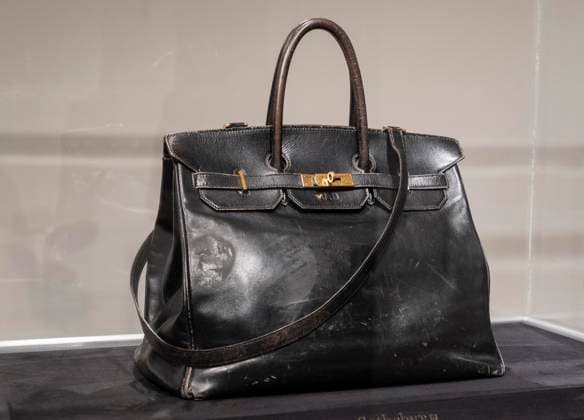 Bilder des Jahres 2025, Entertainment 06 Juni Entertainment Themen der Woche KW23 Entertainment Bilder des Tages June 6, 2025, New York, New York, USA: Jane BirkinÃ¢â‚¬â ¢s Original Hermes Birkin Bag, The handbag that changed fashion history and inspired the creation of fashion accessory on display during press preview for upcoming Luxury Week at Sotheby s in New York on June 6, 2025 New York USA - ZUMAr339 20250606_znp_r339_033 Copyright: xLevxRadinx