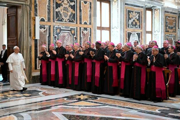 News Bilder des Tages ITALY - POPE LEO XIV MEETS IN PRIVATE AUDIENCE PARTICIPANTS OF THE JUBILEE AND THE MEETING OF PONTIFICAL REPRESENTATIVES AT THE VATICAN - 2025 6 10 Italy, Rome, Vatican, 2025 6 10 . Pope Leo xiv meets in private audience Participants of the Jubilee and the Meeting of Pontifical Representatives at the Vatican . EDITORIAL USE ONLY - NO BOOKS Copyright: xVATICANxMEDIAx