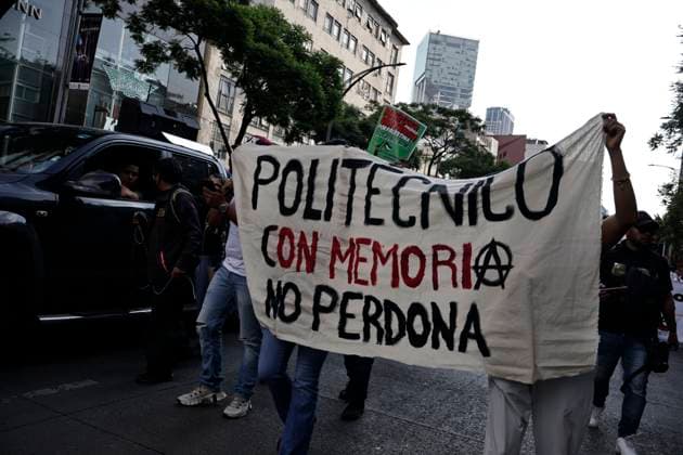 June 10, 2025, Mexico, Cdmx, Mexico: Protesters gather to commemorate the anniversary of the Halconazo or Corpus Christi massacre. This event occurred on June 10, 1971, when, on orders from the Mexican government, police, army, and plainclothes paramilitaries violently suppressed a student demonstration against the president of the time, Luis EcheverroÂa. Mexico Mexico - ZUMAp204 20250610_zip_p204_002 Copyright: xJosuexPerezx