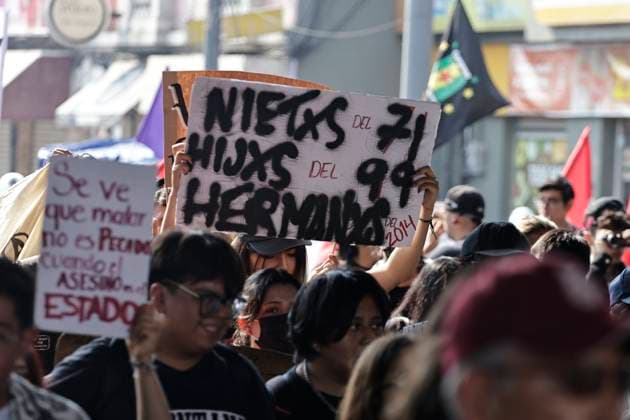 June 10, 2025, Mexico, Cdmx, Mexico: Protesters gather to commemorate the anniversary of the Halconazo or Corpus Christi massacre. This event occurred on June 10, 1971, when, on orders from the Mexican government, police, army, and plainclothes paramilitaries violently suppressed a student demonstration against the president of the time, Luis EcheverroÂa. Mexico Mexico - ZUMAp204 20250610_zip_p204_015 Copyright: xJosuexPerezx