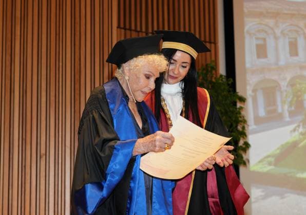 Milan, University of Studies, Awarding of the Honorary Master s Degree in Music, Culture, Media Performance to Ornella Vanoni, pictured with the rector Marina Brambilla  Copyright: xDuilioxPiaggesix xipa-agency.netx xDuilioxPiaggesix IPA_Agency_IPA58927190