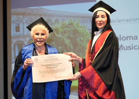 Milan, University of Studies, Awarding of the Honorary Master s Degree in Music, Culture, Media Performance to Ornella Vanoni, pictured with the rector Marina Brambilla  Copyright: xDuilioxPiaggesix xipa-agency.netx xDuilioxPiaggesix IPA_Agency_IPA58927386