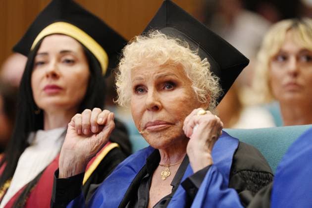 Milan, University of Studies, Awarding of the Honorary Master s Degree in Music, Culture, Media Performance to Ornella Vanoni, pictured with the rector Marina Brambilla  Copyright: xDuilioxPiaggesix xipa-agency.netx xDuilioxPiaggesix IPA_Agency_IPA58927647