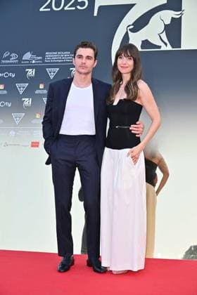 Taormina, 71st Taormina Film Festival 2025 - Day 2, Red Carpet. Pictured: Dave Franco, Alison Brie  Copyright: xManuelexMangiarottix xipa-agency.netx xMangiarottix xD avanzox IPA_Agency_IPA58940896