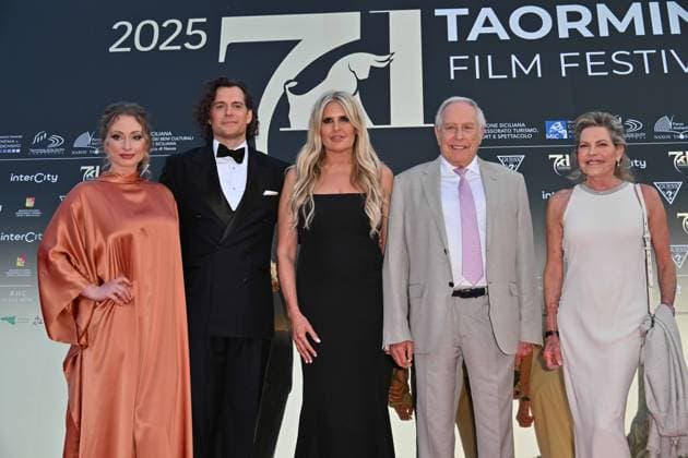 Taormina, 71st Taormina Film Festival 2025 - Day 2, Red Carpet. Pictured: Henry Cavill, Natalie Viscuso  Copyright: xManuelexMangiarottix xipa-agency.netx xMangiarottix xD avanzox IPA_Agency_IPA58940923