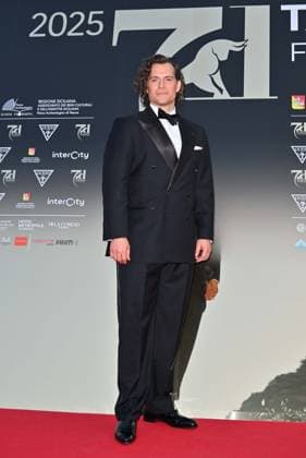 Taormina, 71st Taormina Film Festival 2025 - Day 2, Red Carpet. In the photo: Henry Cavill  Copyright: xManuelexMangiarottix xipa-agency.netx xMangiarottix xD avanzox IPA_Agency_IPA58940942
