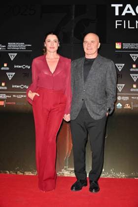 Taormina, 71st Taormina Film Festival 2025 - Day 2, Red Carpet. In the photo: Luisa Ranieri, Luca Zingaretti  Copyright: xManuelexMangiarottix xipa-agency.netx xMangiarottix xD avanzox IPA_Agency_IPA58941583