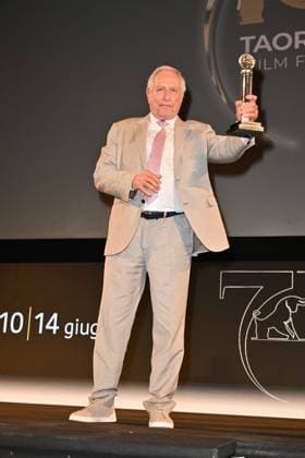 Taormina, 71st Taormina Film Festival 2025 - Day 2, Awards Ceremony. Pictured: Charles Roven  Copyright: xManuelexMangiarottix xipa-agency.netx xMangiarottix xD avanzox IPA_Agency_IPA58941951