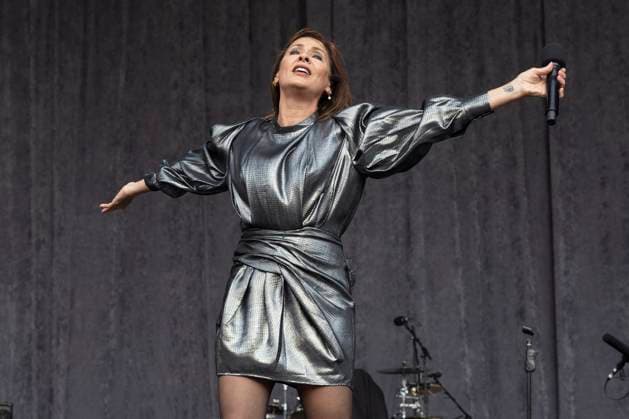 Bilder des Jahres 2025, Entertainment 06 Juni Entertainment Themen der Woche KW24 Entertainment Bilder des Tages Natalie Imbruglia performs at Halifax Piece Hall Natalie Imbruglia performs at the Piece Hall, Halifax, England, 12th June 2025, Credit:Mike Gray Avalon  Copyright: xMikexGrayx xAvalonx 1010103623