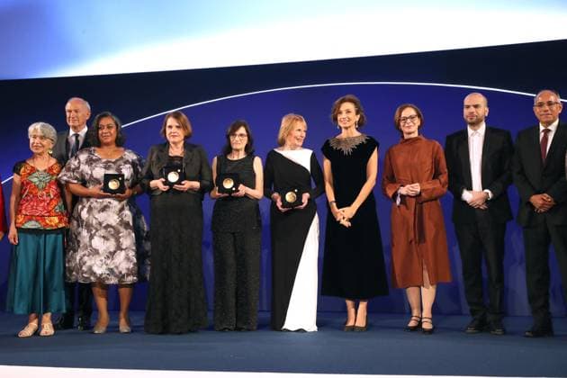 Presentation of the LOréal UNESCO International Award for Women in Science at UNESCO, Paris Laureate for Africa and the Arab States Professor Priscilla Baker, Analytical Chemistry Laureate for Europe Professor Claudia Felser, Condensed Matter Physics Laureate for Latin America and the Caribbean Professor Maria Teresa Dova, Particle and Field Physics and Laureate for North America Professor Barbara Finlayson Pitts, Sciences de lenvironnement entre Audrey Azoulay Directrice Générale de L Unesco , Jean Paul Agon Président de la Fondation LOréal et les participants Prix International LOréal UNESCO pour les Femmes et la Science à lUNESCO, Paris, France le 12 Juin 2025 Bertrand Rindoff Bestimage Ceremony of the LOréal UNESCO for Women in Science  Copyright: xBERTRANDxRINDOFFxPETROFFx xBESTIMAGExBERTRANDxRINDOFFxPETROFFx xBESTIMAGEx
