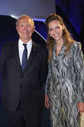 Presentation of the LOréal UNESCO for Women in Science Awards Ceremony at UNESCO in Paris on June 12, 2025 Jean Paul Agon President of the LOréal Foundation and Ophélie Meunier Presenter of the LOréal UNESCO for Women in Science Awards Ceremony at UNESCO in Paris, France on June 12, 2025 Bertrand Rindoff Bestimage Ceremony of the LOréal UNESCO for Women in Science Awards Ceremony at UNESCO in Paris, France on June 12, 2025 Paris France  Copyright: xBERTRANDxRINDOFFxPETROFFx xBESTIMAGExBERTRANDxRINDOFFxPETROFFx xBESTIMAGEx