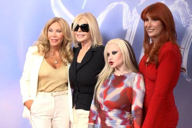 Zeus Tous surrounds himself with women at the premiere of the docuseries about his mother, Súper Sara I D Norma Duval, Bibiana Fernández, Alaska and Valeria Vegas during the presentation of the docuseries Súper Sara , on June 12, 2025, in Madrid Spain FAMOSOSOS DOCUSERIE SUPER SARA Europa Press TV 12 06 2025 Madrid Madrid Madrid Espana  Copyright: xEuropaxPressxTVx 6795628