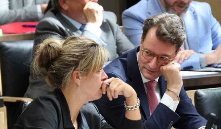 News Bilder des Tages Bundesrat 1055 Sitzung 13.05.2025, Germany, Berlin, Bundesrat, 1055 Sitzung, hierNRW Hendrik Wüst MP und Mona Neubauer Berlin Berlin Germany *** Bundesrat 1055 Session 13 05 2025, Germany, Berlin, Bundesrat, 1055 Session, hereNRW Hendrik Wüst MP and Mona Neubauer Berlin Berlin Germany