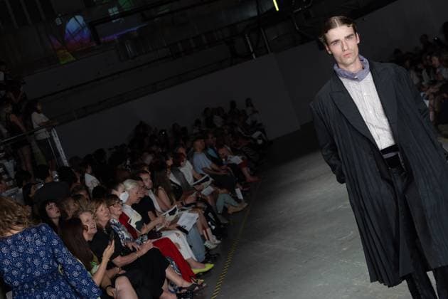 University of Westminster BA Fashion Showcase in London The BA Fashion students from the University of Westminster are presenting their annual graduate show this evening in London. The event opens at 18:30 at Ambika P3, featuring runway presentations that highlight the final-term collections crafted by undergraduates in their final year. Attendees can expect a diverse display of menswear and womenswear, textile innovation, tailoring and experimental design, reflecting each student™s creative identity and technical proficiency. The show aims to mark the culmination of years of academic and practical training, offering observers insight into the next generation of designers entering the industry. ï¿¼ ï¿¼ London England United Kingdom Copyright: xx