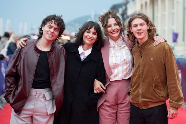 Cabourg Award Ceremony Red Carpet Mathieu Lucci, Louise Hemon, Anais Tellenne and Samuel Kircher attending the awards ceremony red carpet as part of the 39th Cabourg Film Festival in Cabourg, France on June 13, 2025. Photo by Aurore Marechal ABACAPRESS.COM Cabourg France  Copyright: xMarechalxAurore ABACAx
