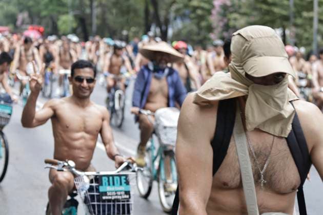 June 14, 2025, Mexico, Cdmx, Mexico: A group of cycling enthusiasts went out for a Nude Ride despite the rain in the city. They rode along Paseo de la Reforma Avenue, showing off their naked, rain-soaked bodies to passersby and tourists. Mexico Mexico - ZUMAp204 20250614_zip_p204_083 Copyright: xJosuexPerezx
