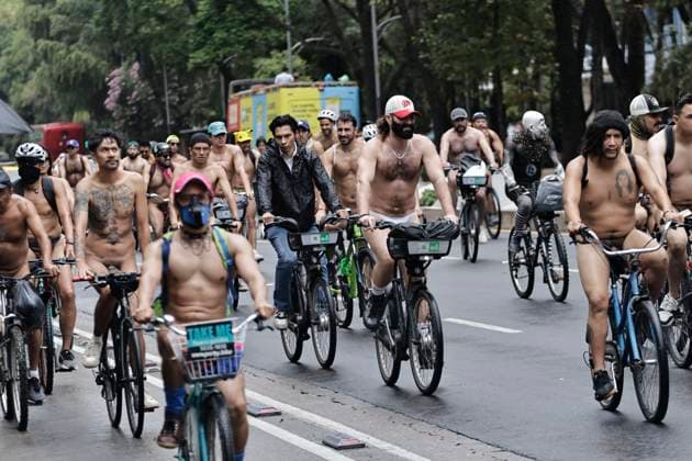 June 14, 2025, Mexico, Cdmx, Mexico: A group of cycling enthusiasts went out for a Nude Ride despite the rain in the city. They rode along Paseo de la Reforma Avenue, showing off their naked, rain-soaked bodies to passersby and tourists. Mexico Mexico - ZUMAp204 20250614_zip_p204_067 Copyright: xJosuexPerezx