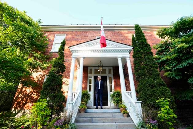 June 14, 2025, Ottawa, On, CANADA: Prime Minister Mark Carney waits to greet Prime Minister of the United Kingdom Kier Starmer, not shown, at his residence at Rideau Cottage in Ottawa, on Saturday, June 14, 2025. Ottawa CANADA  - ZUMAc35_ 20250614_zaf_c35_209 Copyright: xJustinxTangx