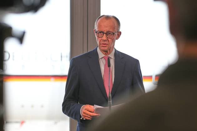 Schönefeld near Berlin, Brandenburg, Germany, 15 06 2025 Government airport Statement before departure to the G7 summit in Canada Federal Chancellor Friedrich Merz CDU Copyright: xdtsxNachrichtenagenturx dts_70961
