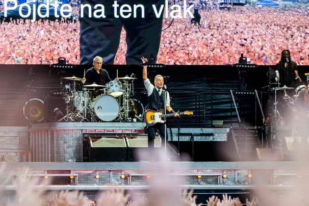 Bilder des Jahres 2025, Entertainment 06 Juni Entertainment Themen der Woche KW24 Entertainment Bilder des Tages Bruce Springsteen Konzert in Prag American singer and guitarist Bruce Springsteen with The E Street Band, perform in Prague, Czech Republic, on June 15, 2025. (CTKxPhoto VitxSimanek) CTKPhotoP2025061505446  CTKPhotoP2025061505446