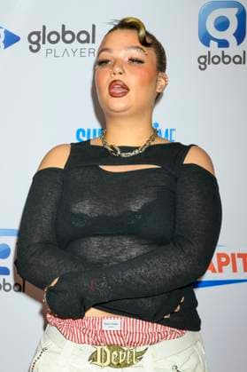 Lola Young at the Capital s Summertime Ball at Wembley Stadium, 15th June 2025. Lola Young on the red carpet at the Capital s Summertime Ball with Barclaycard at Wembley Stadium, 15th June 2025., Credit:Tina Korhonen Avalon London, Wembley Stadium  Copyright: xTinaxKorhonenx xAvalonx 1011262493