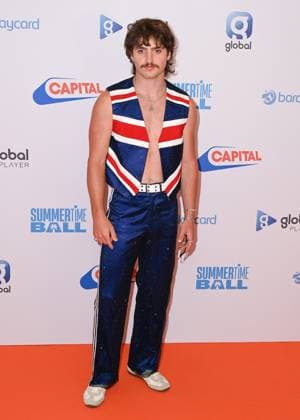 Benson Boone attends Capital™s Summertime Ball with Barclaycard at Wembley Stadiumin London, England. UK. Sunday 15th June 2025. Copyright: xJamesxWarrenx CAPITALS SUMMERTIME BALL 73