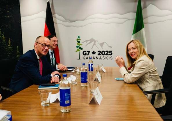June 16, 2025, Kananaskis: La presidente del Consiglio Giorgia Meloni durante l incontro bilaterali con il cancelliere tedesco Friedrich Merz a margine del G7 in Canada, 16 giugno 2025. .A handout image provided by Italian government press office shows Italian premier Giorgia Meloni during a meeting with German Chancellor Friedrich Merz (L) on the occasion of the G7 in Canada, Kananaskis, 16 june 2025..ANSA FILIPPO ATTILI - UFFICIO STAMPA PALAZZO CHIGI ++HO - NO SALES EDITORIAL USE ONLY+ NPK+ Kananaskis  - ZUMAa110 20250616_zaf_a110_001 Copyright: xUsxFilippoxAttilix