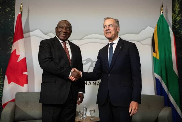 June 15, 2025, Calgary, Ab, CANADA: Prime Minister Mark Carney, right, meets President of the Republic of South Africa Cyril Ramaphosa, as the G7 gets under way in Calgary, Alta., Sunday, June 15, 2025. Calgary CANADA - ZUMAc35_ 20250615_zaf_c35_319 Copyright: xJasonxFransonx