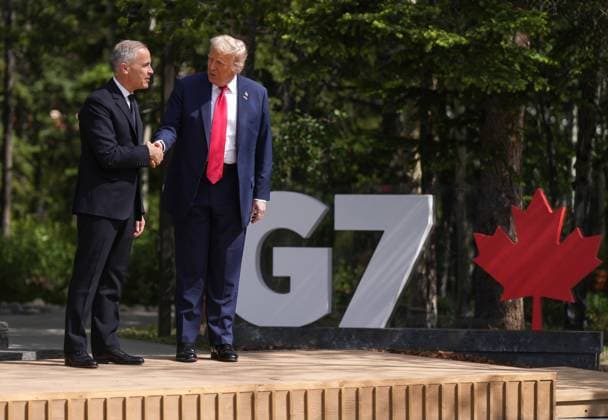 June 16, 2025, Kananaskis, Ab, CANADA: Canadian Prime Minister Mark Carney, left, welcomes U.S. President Donald Trump to the G7 Summit in Kananaskis, Alta., on Monday, June 16, 2025. Kananaskis CANADA - ZUMAc35_ 20250616_zaf_c35_080 Copyright: xDarrylxDyckx