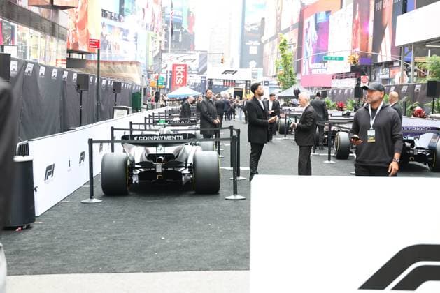 The F1 movie world premiere in Times Square Atmosphere of the F1 movie world premiere in Times Square on June 16, 2025 in New York City. NEW YORK NEW YORK UNITED OF AMERICA Copyright: xVANESSAxCARVALHOx