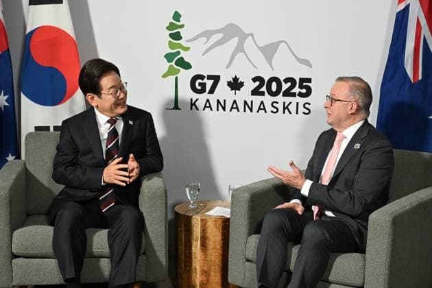 G7 SUMMIT CANADA, Australian Prime Minister Anthony Albanese speaks with President of the Republic of Korea Lee Jae-myung during a bilateral meeting on the sidelines of the G7 Leaders Summit in Kananaskis, Alberta, Canada, Monday, June 16, 2025. ( NO ARCHIVING Kananaskis ALBERTA CANADA  Copyright: xLUKASxCOCHx 20250617111273114161