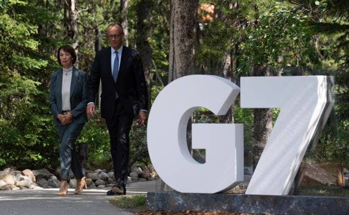 June 16, 2025, Kananaskis, Ab, Canada: German Chancellor Friedrich Merz and his wife Charlotte Merz make their way to the official welcome ceremony at the G7 Summit in Kananaskis, Alta., on Monday, June 16, 2025. Kananaskis Canada  - ZUMAc35_ 20250616_zaf_c35_140 Copyright: xAdrianxWyldx