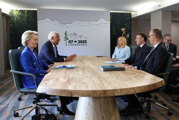 Italy s Prime Minister Giorgia Meloni (3-R), French President Emmanuel Macron (2-R), German Chancellor Friedrich Merz (R), European Commission President Ursula Von der Leyen (L), and European Council President António Costa (2-L) attend a working session during the G7 Leaders Summit in Kananaskis, Canad on Monday on June 16, 2025.  CAN2025061615 AlexandrosxMICHAILIDISx(EU)