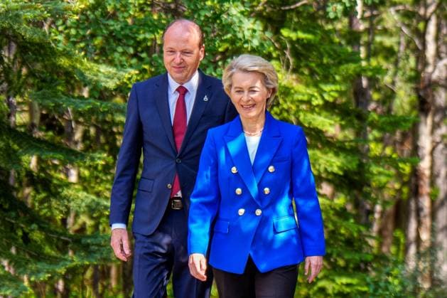 Kananaskis, Alberta, Canada, 16 06 2025 Mountain Lodge G7 Summit 2025 Heiko Echter von der Leyen and Ursula von der Leyen Photo Michael Kappeler Pool Copyright: xMichaelxKappeler Pool dtsxNachrichtenagenturx dts_71160