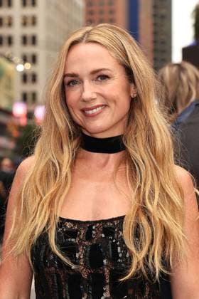 Red carpet arrivals for the World Premiere of Apple Original Films F1 The Movie in Times Square. F1 The Movie will be released in theatre s and in IMAX in partnership with Warner Bros. Pictures on June 27, 2025 Featuring: Kerry Condon Where: New York, New York, United States When: 16 Jun 2025 Credit: Dave Allocca Starpix INSTARimages EDITORIAL USE ONLY. NOT FOR USE BY NEWSPAPERS BASED IN THE UK. Copyright: xx instar54848312