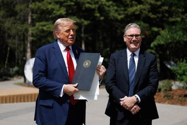 Prime Minister Keir Starmer attends the G7 Summit in Canada 16 06 2025. Kananaskis, Canada. Prime Minister Keir Starmer and US President Donald Trump sign a trade agreement as they attend the G7 Summit in the Kananaskis mountain lodge in Canada., Credit:Simon Dawson Avalon Canada, Kananaskis  Copyright: xSimonxDawsonx xAvalonx 1011814855