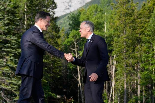 June 17, 2025, Kananaskis, Ab, Canada: Prime Minister Mark Carney greets North Atlantic Treaty Organization Secretary General Mark Rutte at the G7 Summit in Kananaskis, Alta., on Tuesday, June 17, 2025. Kananaskis Canada  - ZUMAc35_ 20250617_zaf_c35_006 Copyright: xAdrianxWyldx