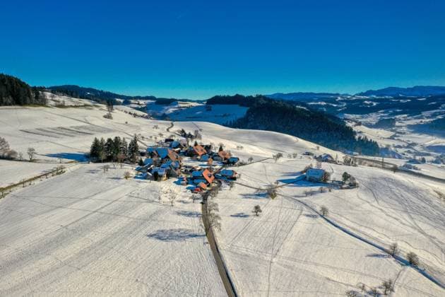 IMAGO Creative, Winter, Auf dem Land Blick auf Möschberg im Emmental, Schweiz Blick auf Möschberg im Emmental, Schweiz (License=RF) Copyright: xZoonar.com SonjaxWittkex 23565839