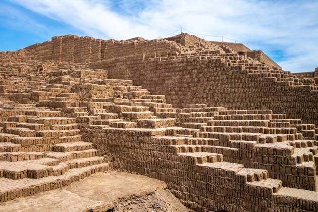 Huaca Pucllana Pyramide in Lima, Peru Huaca Pucllana Pyramide in Lima, Peru (License=RF) Copyright: xZoonar.com LaurentxDavoustx 23576671