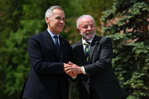G7 SUMMIT CANADA, Prime Minister of Canada Mark Carney greets President of Brazil Luiz Inacio Lula da Silva during the welcome for Outreach partners at the G7 Leaders Summit in Kananaskis, Alberta, Canada, Tuesday, June 17, 2025. ( NO ARCHIVING Kananaskis ALBERTA CANADA  Copyright: xLUKASxCOCHx 20250618154149033180
