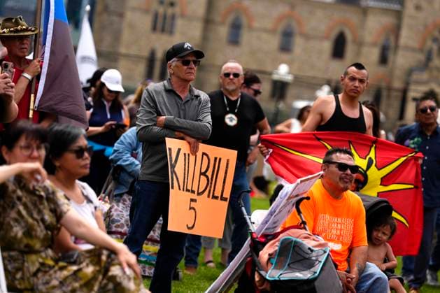 June 17, 2025, Ottawa, On, Canada: People rally against Bill C-5 on Parliament Hill in Ottawa, on Tuesday, June 17, 2025. Ottawa Canada  - ZUMAc35_ 20250617_zaf_c35_152 Copyright: xJustinxTangx