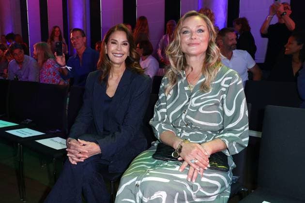 Teri Hatcher and Elisabeth Roehm at the Ernstings Family Celebrate Diversity Fashion Show on 17 06 2025 in Hamburg Ernstings Family Fashion Show 2025 in Hamburg