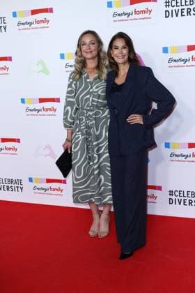 Elisabeth Roehm and Teri Hatcher at the Ernstings Family Celebrate Diversity Fashion Show on 17 06 2025 in Hamburg Ernstings Family Fashion Show 2025 in Hamburg