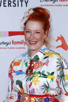 Enie van de Meiklokjes at the Ernstings Family Celebrate Diversity Fashion Show on 17 06 2025 in Hamburg Ernstings Family Fashion Show 2025 in Hamburg