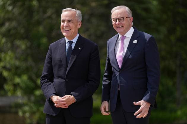 June 17, 2025, Kananaskis, Ab, CANADA: Canadian Prime Minister Mark Carney welcomes Australian Prime Minister Anthony Albanese to the G7 Summit in Kananaskis, Alta., on Tuesday, June 17, 2025. Kananaskis CANADA  - ZUMAc35_ 20250617_zaf_c35_168 Copyright: xDarrylxDyckx