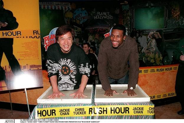 JACKIE CHAN CHRIS TUCKER PLANET HOLLYWOOD PARIS PROMOTION FILM RUSH HOUR AMERICAIN *** JACKIE CHAN CHRIS TUCKER PLANET Hollywood Paris PROMOTION Film RUSH HOUR AMERIKANISCH  Copyright: xCOADICxGUIRECx xBESTIMAGExCOADICxGUIRECx xBESTIMAGEx