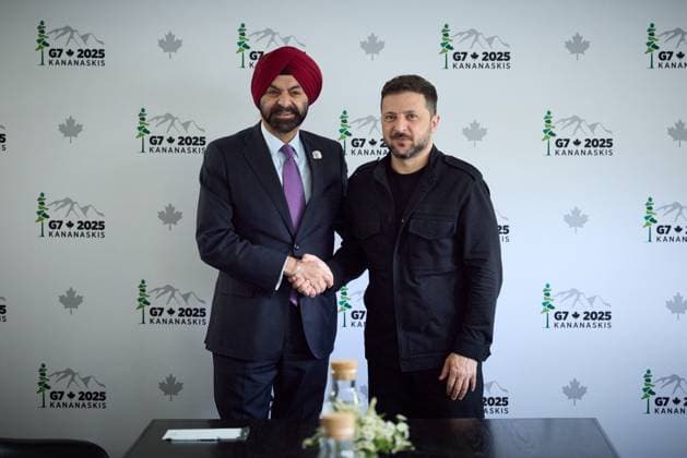 Ukrainian President meets World Bank Group President in Canada ALBERTA, CANADA - JUNE 18: (----EDITORIAL USE ONLY - MANDATORY CREDIT - UKRAINIAN PRESIDENCY HANDOUT - NO MARKETING NO ADVERTISING CAMPAIGNS - DISTRIBUTED AS A SERVICE TO CLIENTS----) Ukrainian President Volodymyr Zelenskyy (R) meets with World Bank Group President Ajay Banga (L) on the sidelines of the G7 Leaders’ Summit in Alberta, Canada, on June 18, 2025. Ukrainian Presidency Handout Anadolu Alberta Canada. Editorial use only. Please get in touch for any other usage.  Copyright: x2025xAnadoluxUkrainianxPresidencyx xHandoutx