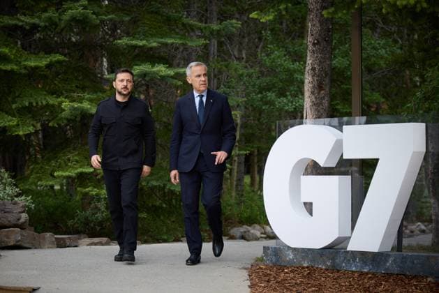 Ukrainian President Volodymyr Zelenskyy attends the G7 Ukrainian President Volodymyr Zelenskyy attends the G7 Summit and meets with officials and representatives of member states in Canada on June 17, 2025. Photo by PRESIDENT OF UKRAINE apaimages Canada Canada Canada 170625_Canada_UPO_00(19).jpeg Copyright: xapaimagesxPRESIDENTxOFxUKRAINEx xapaimagesx